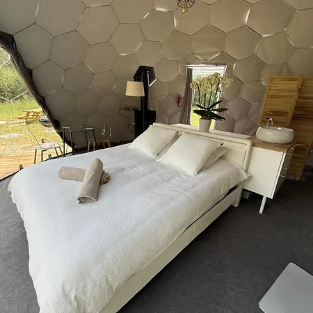 Dome & - Les De La Saye