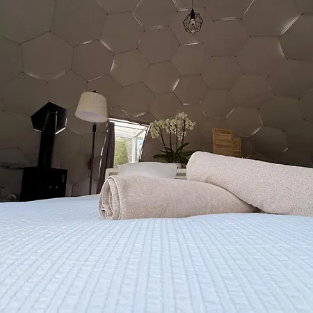 Dome & - Les De La Saye